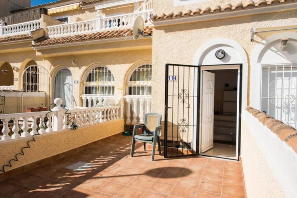 Bungalow Moderno Luminoso Terraza Solarium Patio Puerto Marino Ngoại thất bức ảnh